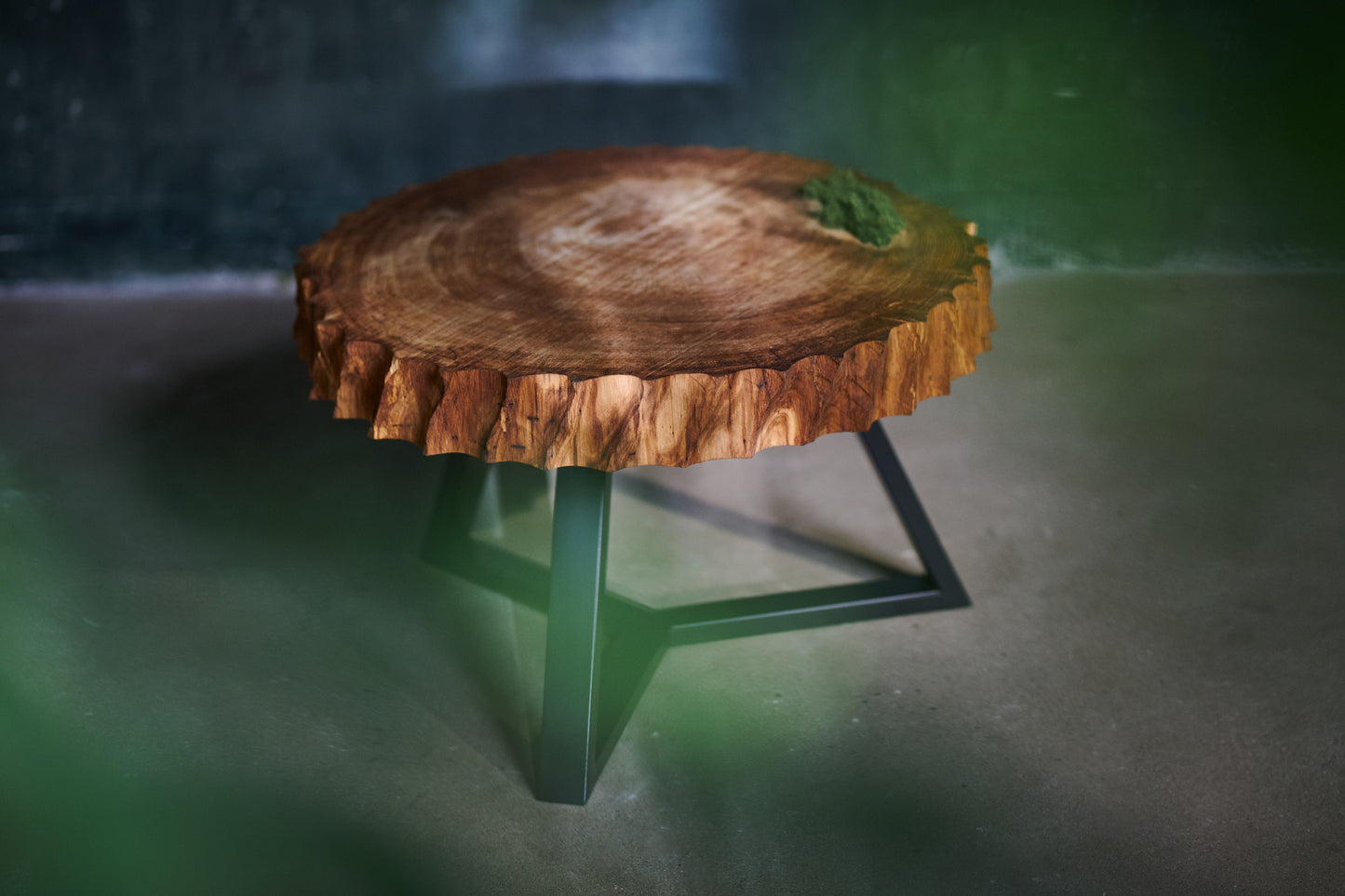 Ąžuolinis staliukas „Samanos“