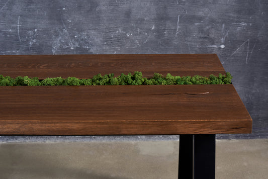 Ąžuolinis valgomojo stalas su loviu