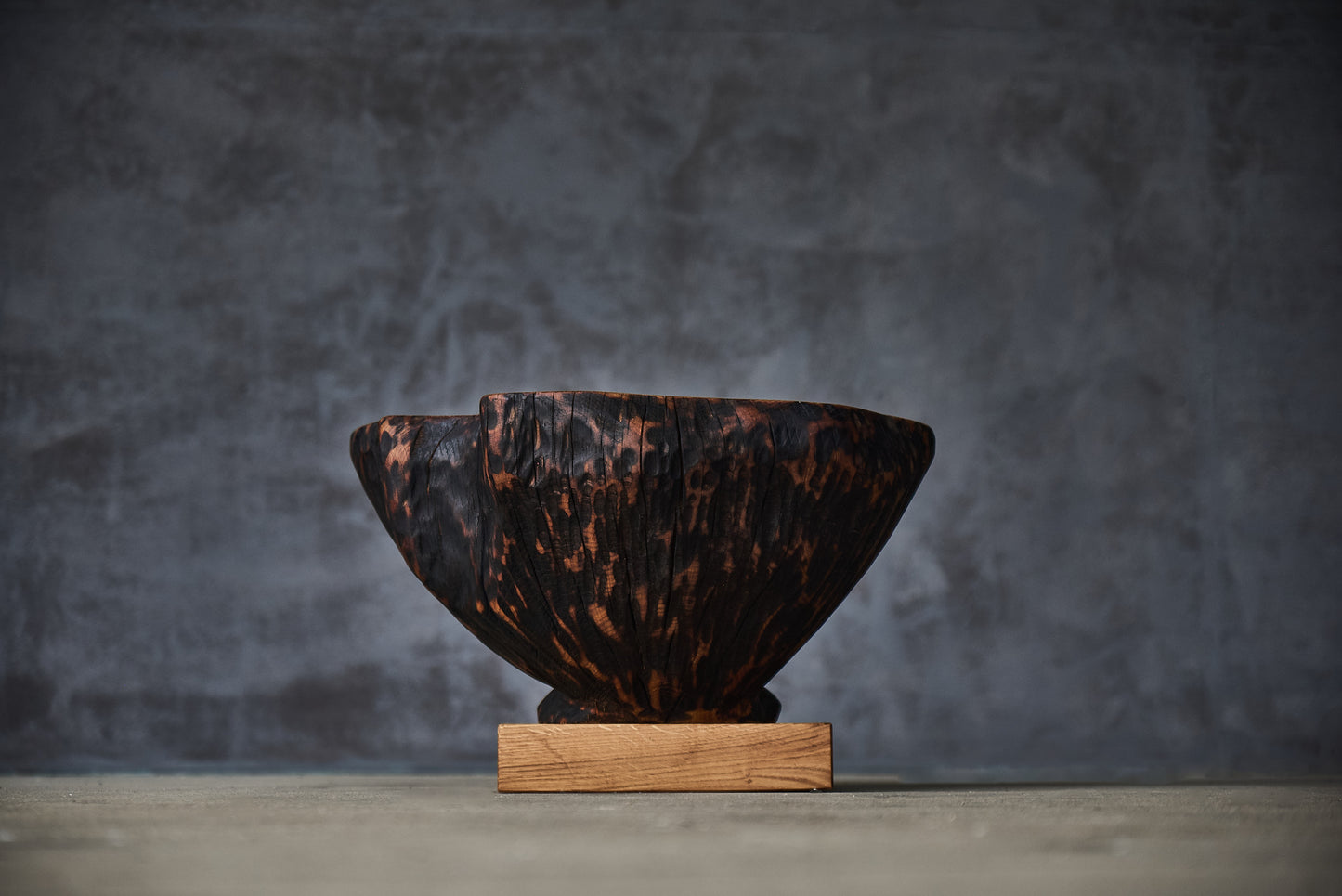 Ąžuolinis staliukas „Ember“