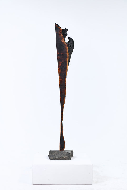 Skulptūra „Liepsnos kraštas“