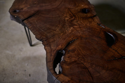 Ąžuolinis staliukas „Forma“