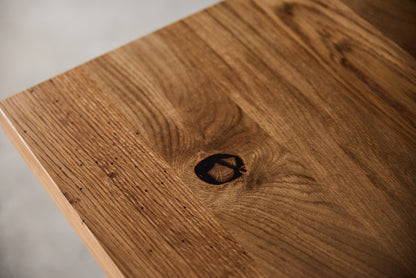 Ąžuolinis valgomojo stalas „Linea“
