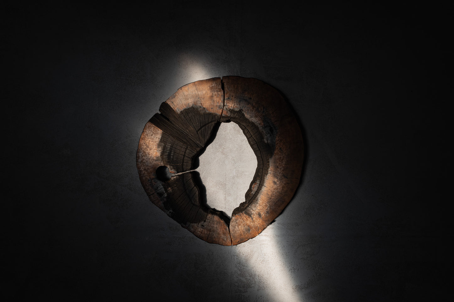 Wabi-Sabi kavos stalas „Monument“