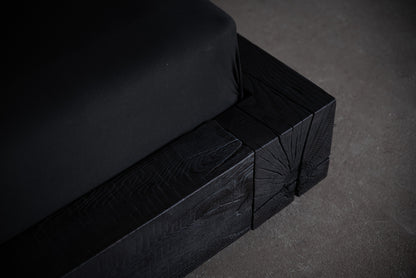 Wabi-Sabi ąžuolinė lova „Kuro“